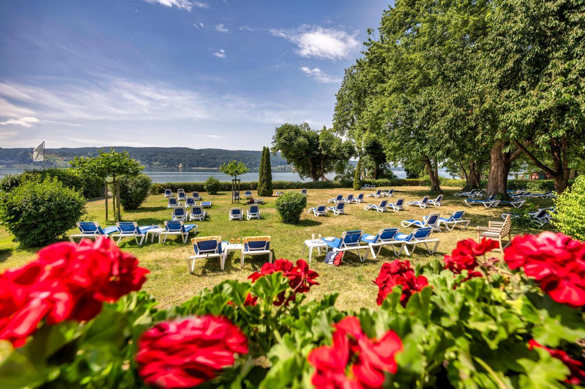 Strandhotel Löchnerhaus Reichenau Exterior foto