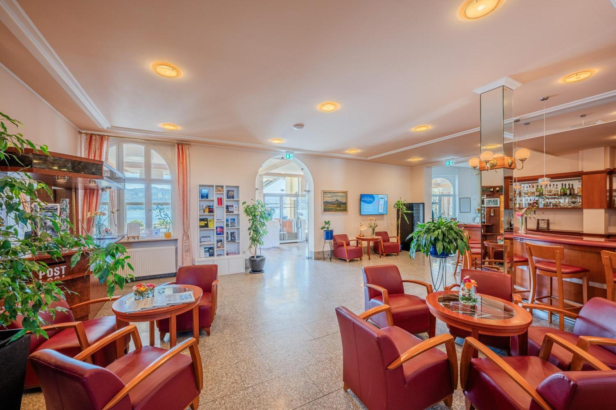 Strandhotel Löchnerhaus Reichenau Exterior foto